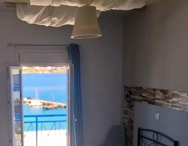 Meltemi Posidhonia (Syros)