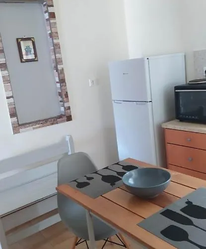 Meltemi * Posidhonia (Syros)